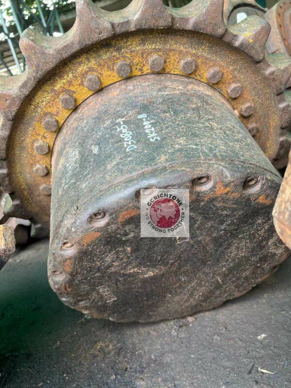 Конечная передача в сборе бортовая редуктор+гидромотор хода Kobelco yn15v00037f2, yn15v00037f1, yn15v00037s102, yn15v00037s009, SK200-8 (2) Конечная передача в сборе бортовая редуктор+гидромотор хода Kobelco yn15v00037f2, yn15v00037f1, yn15v00037s102, yn15v00037s009, SK200-8